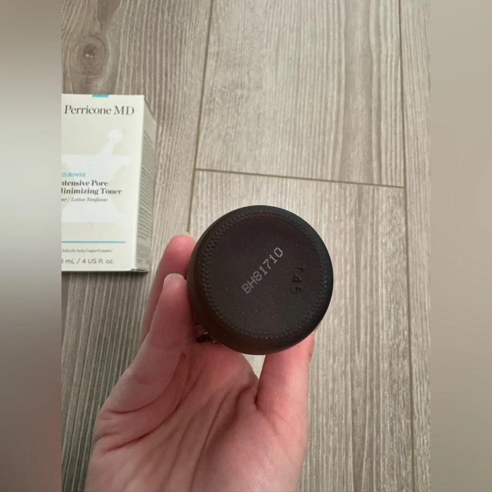 Perricone MD Intensive Pore Minimizing Toner - Picture 3 of 4